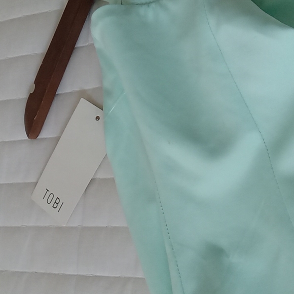 TOBI Off Shoulder Mini Dress NWT - Picture 5 of 5